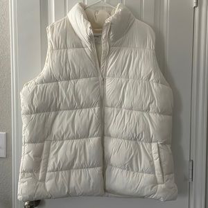 Old navy Bubble Vest- Ivory White XXL